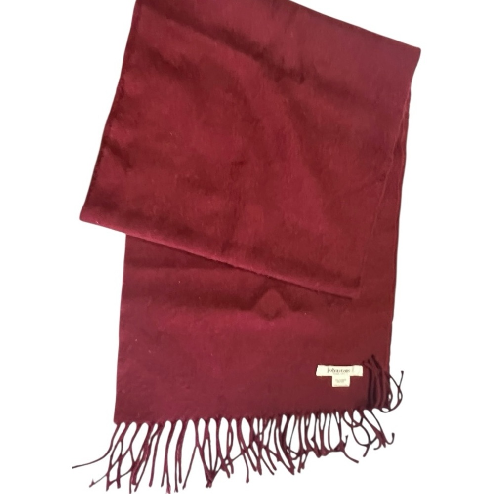 Cashmere/Wool blend Men’s Luxurious Merlot Red Scarf Johnstons of Elgin Scotland